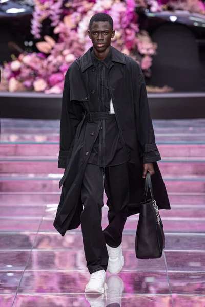 Look 29